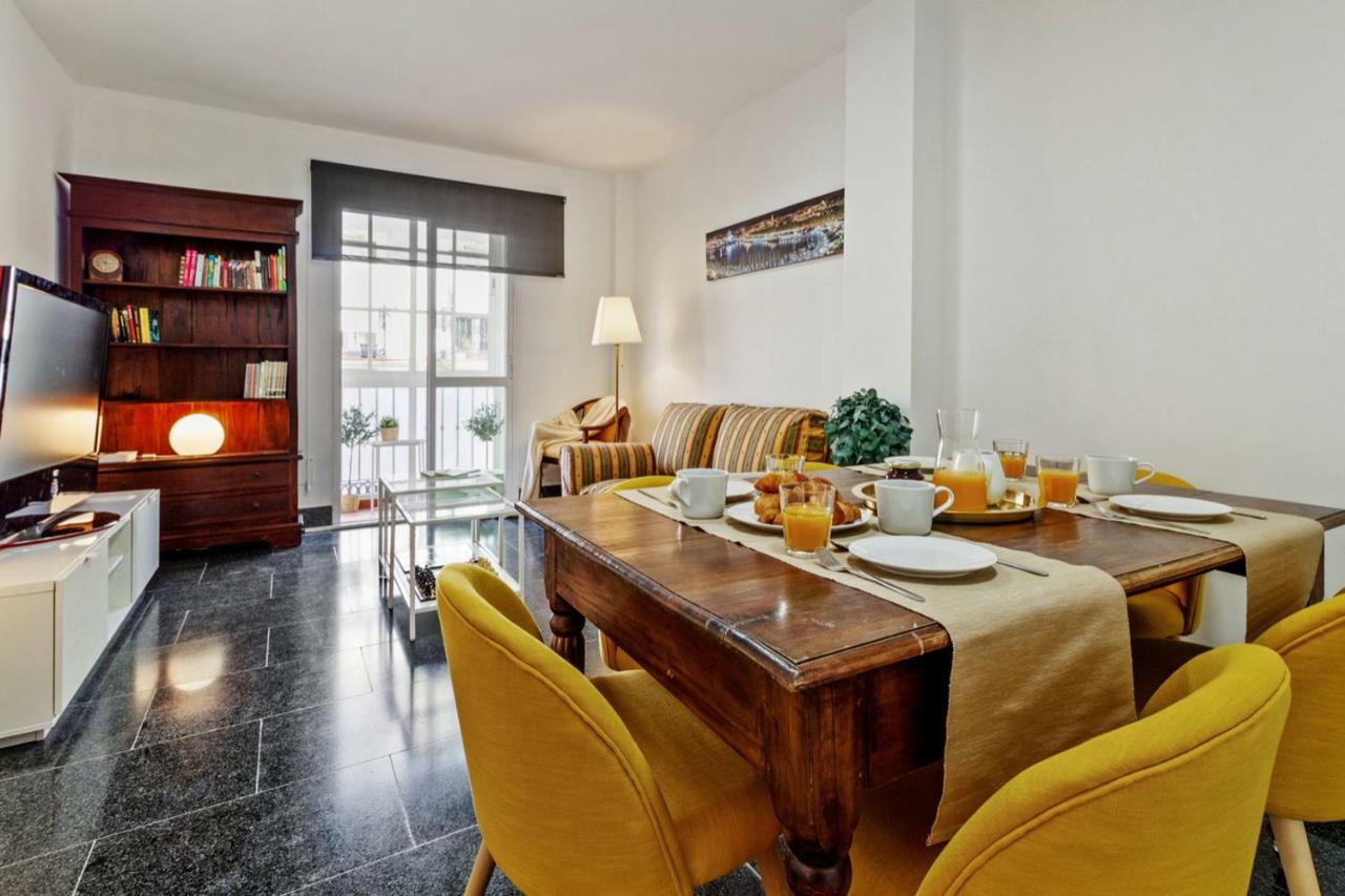 Apartment Spacious Centre In Málaga